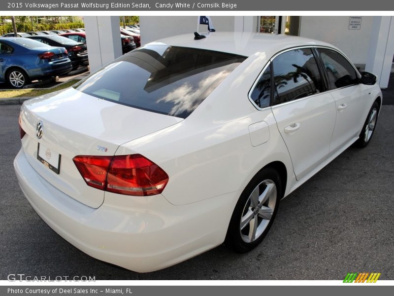 Candy White / Cornsilk Beige 2015 Volkswagen Passat Wolfsburg Edition Sedan