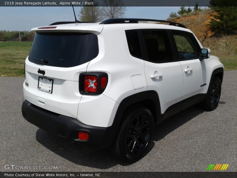 Alpine White / Black 2018 Jeep Renegade Latitude