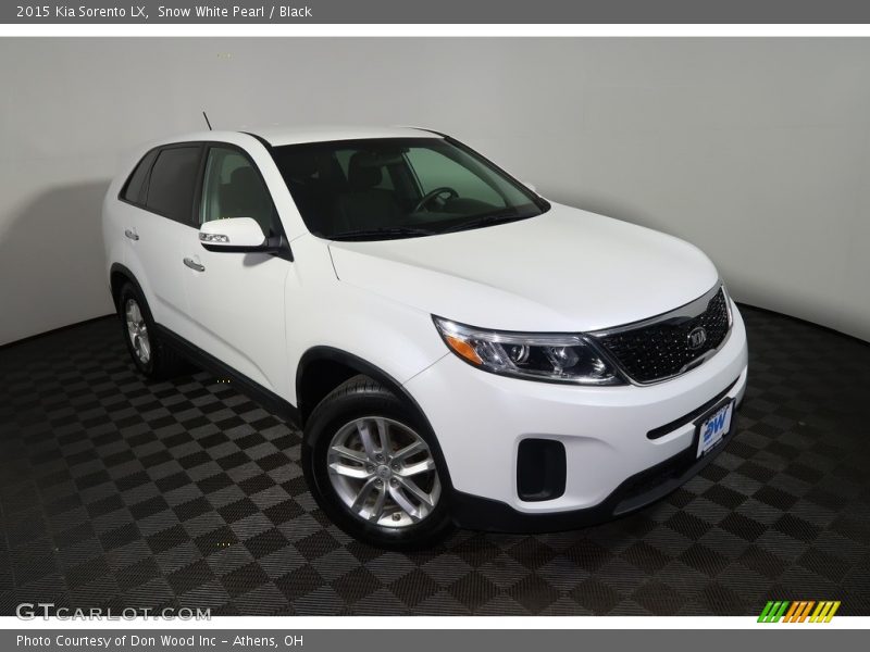 Snow White Pearl / Black 2015 Kia Sorento LX