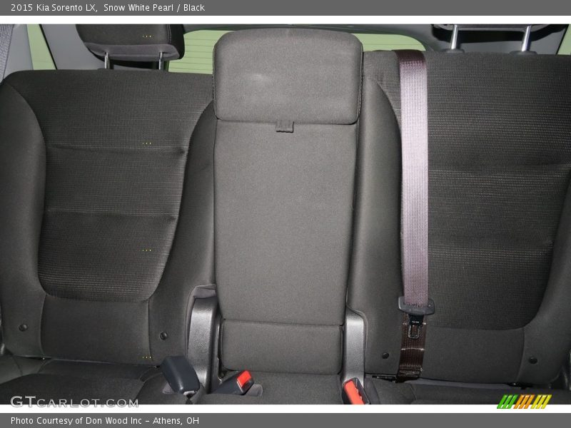 Snow White Pearl / Black 2015 Kia Sorento LX