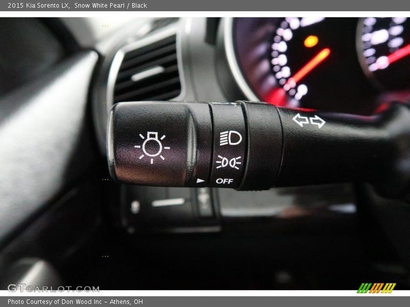 Snow White Pearl / Black 2015 Kia Sorento LX