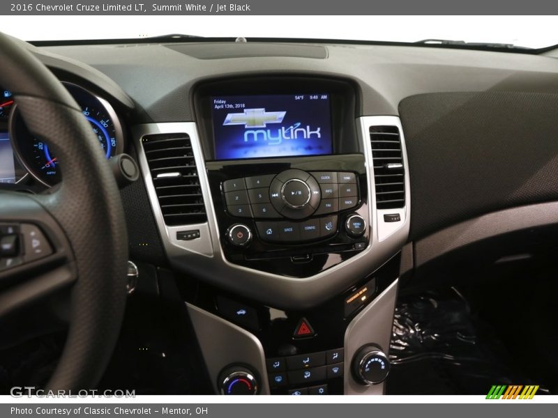 Summit White / Jet Black 2016 Chevrolet Cruze Limited LT