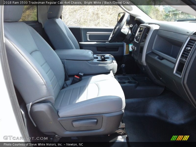 Bright White / Black/Diesel Gray 2018 Ram 3500 Tradesman Regular Cab 4x4 Chassis