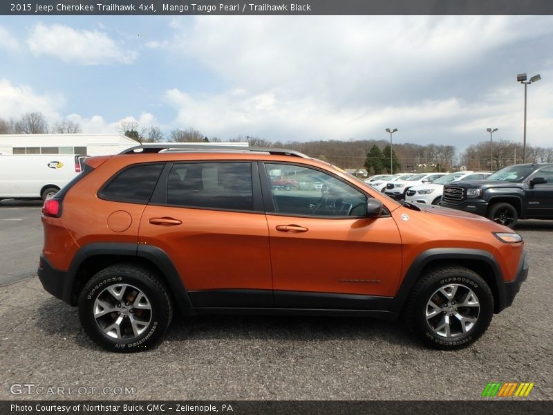 Mango Tango Pearl / Trailhawk Black 2015 Jeep Cherokee Trailhawk 4x4