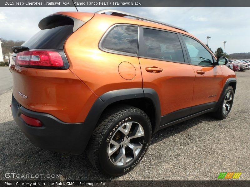 Mango Tango Pearl / Trailhawk Black 2015 Jeep Cherokee Trailhawk 4x4