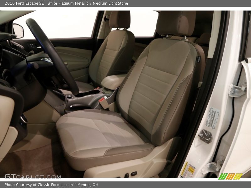 White Platinum Metallic / Medium Light Stone 2016 Ford Escape SE