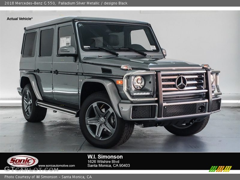 Palladium Silver Metallic / designo Black 2018 Mercedes-Benz G 550