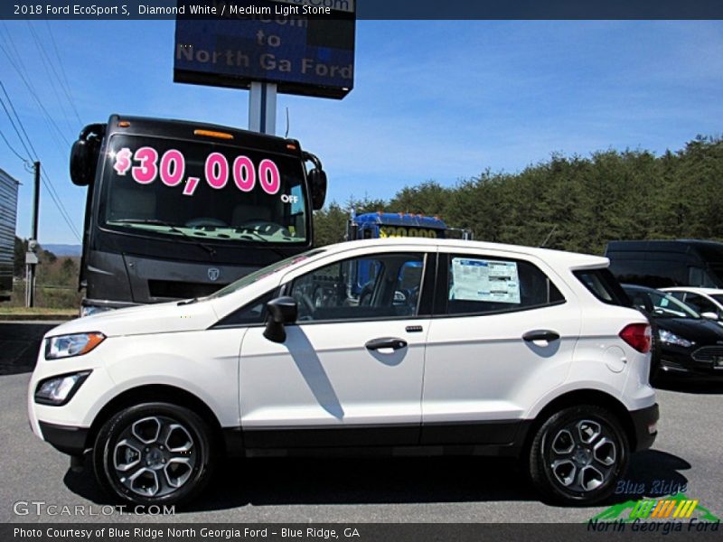 Diamond White / Medium Light Stone 2018 Ford EcoSport S