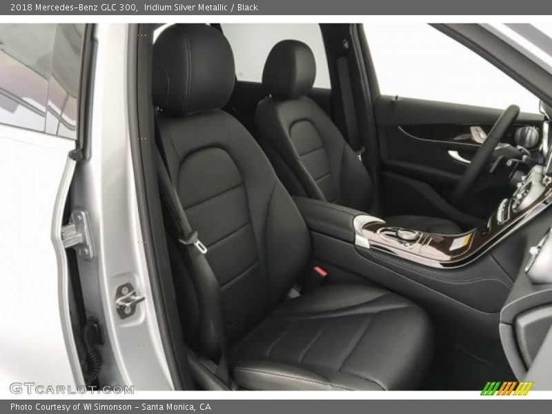 Iridium Silver Metallic / Black 2018 Mercedes-Benz GLC 300