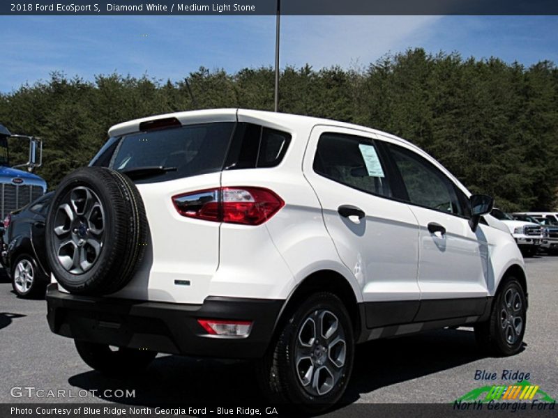 Diamond White / Medium Light Stone 2018 Ford EcoSport S