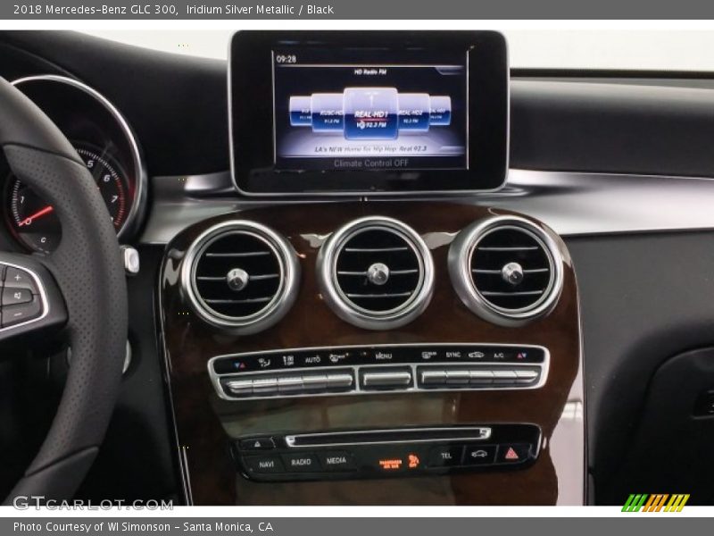 Iridium Silver Metallic / Black 2018 Mercedes-Benz GLC 300