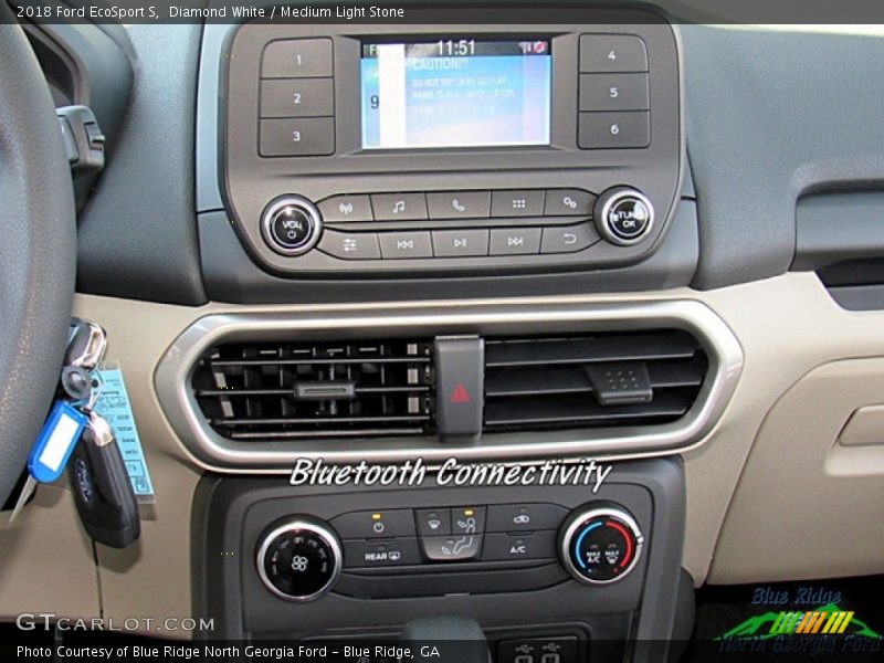 Diamond White / Medium Light Stone 2018 Ford EcoSport S