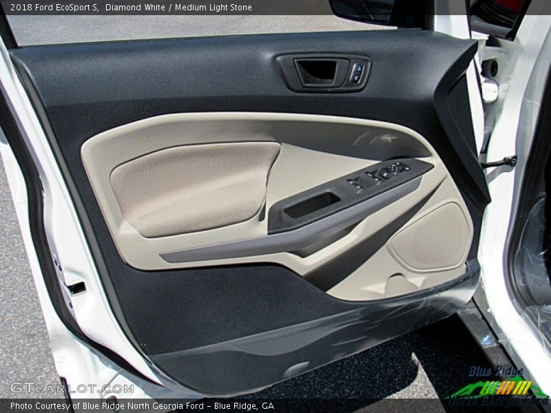 Diamond White / Medium Light Stone 2018 Ford EcoSport S