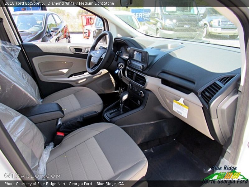 Diamond White / Medium Light Stone 2018 Ford EcoSport S