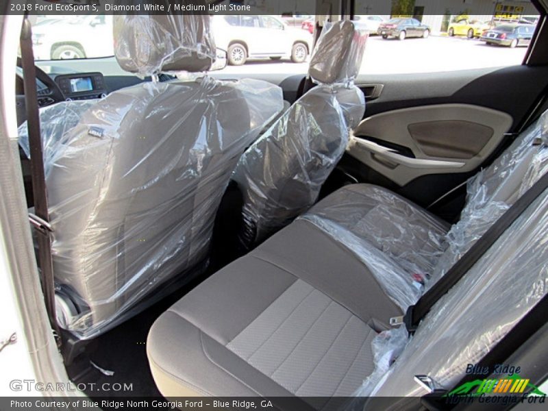 Diamond White / Medium Light Stone 2018 Ford EcoSport S