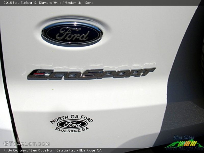 Diamond White / Medium Light Stone 2018 Ford EcoSport S