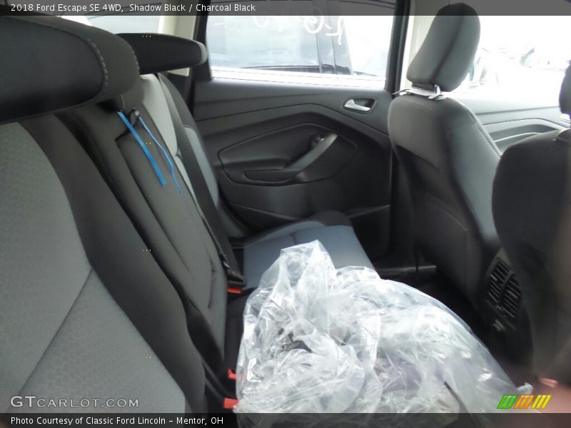Shadow Black / Charcoal Black 2018 Ford Escape SE 4WD