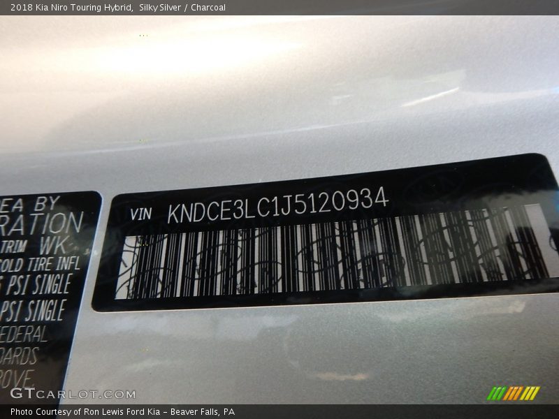 Silky Silver / Charcoal 2018 Kia Niro Touring Hybrid