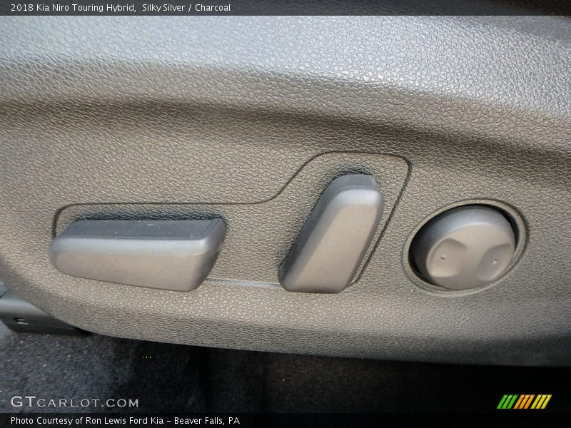 Silky Silver / Charcoal 2018 Kia Niro Touring Hybrid