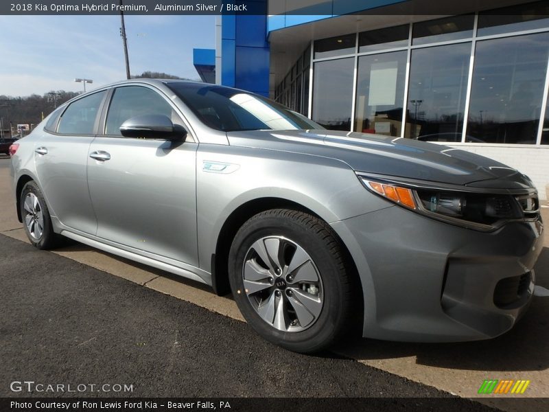 Front 3/4 View of 2018 Optima Hybrid Premium