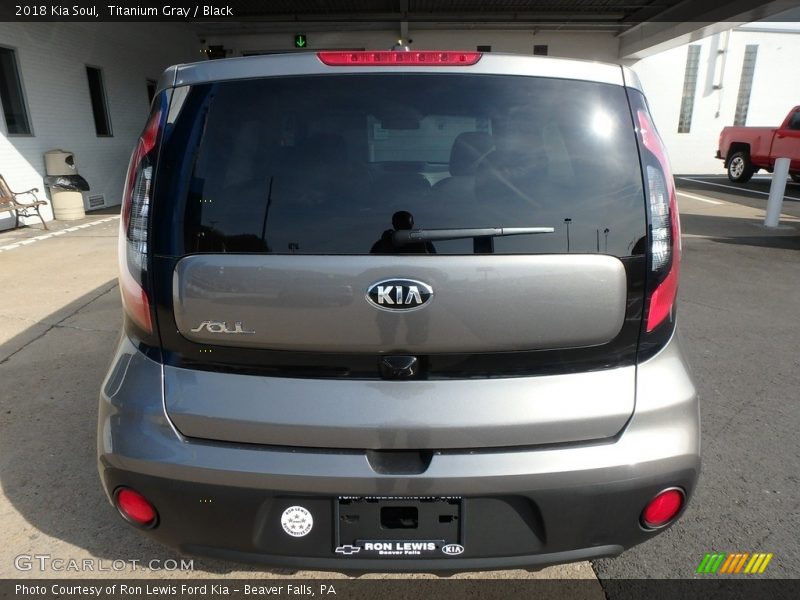 Titanium Gray / Black 2018 Kia Soul