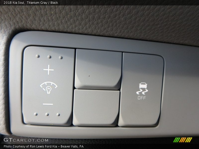 Titanium Gray / Black 2018 Kia Soul