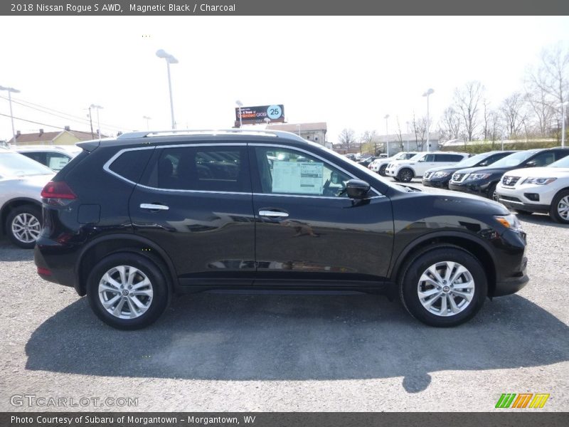 Magnetic Black / Charcoal 2018 Nissan Rogue S AWD