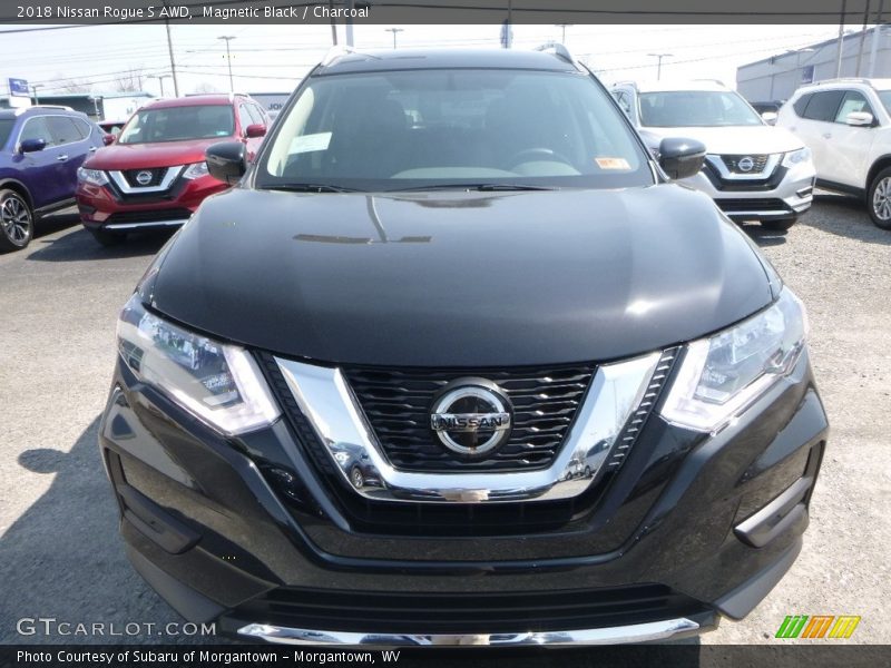 Magnetic Black / Charcoal 2018 Nissan Rogue S AWD