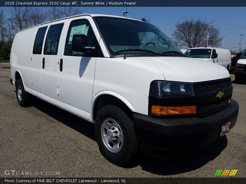 Summit White / Medium Pewter 2018 Chevrolet Express 3500 Cargo WT