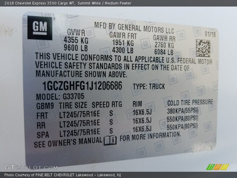 Summit White / Medium Pewter 2018 Chevrolet Express 3500 Cargo WT