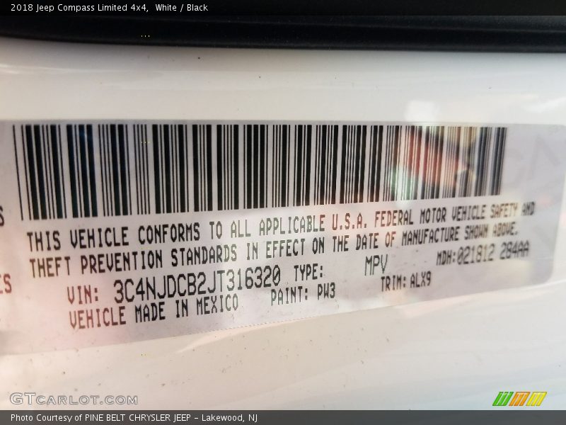 White / Black 2018 Jeep Compass Limited 4x4