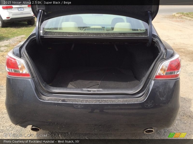 Super Black / Beige 2015 Nissan Altima 2.5 SV