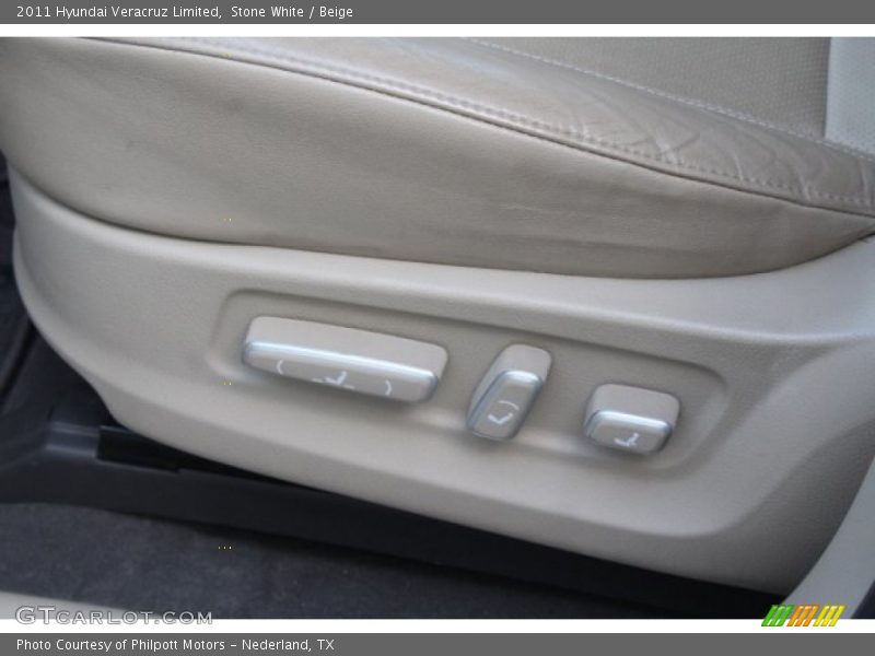 Stone White / Beige 2011 Hyundai Veracruz Limited
