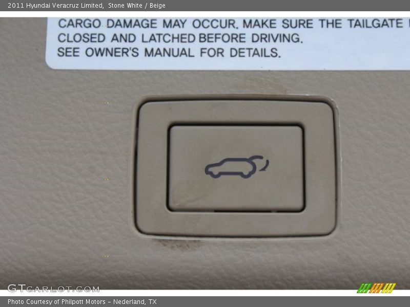 Stone White / Beige 2011 Hyundai Veracruz Limited