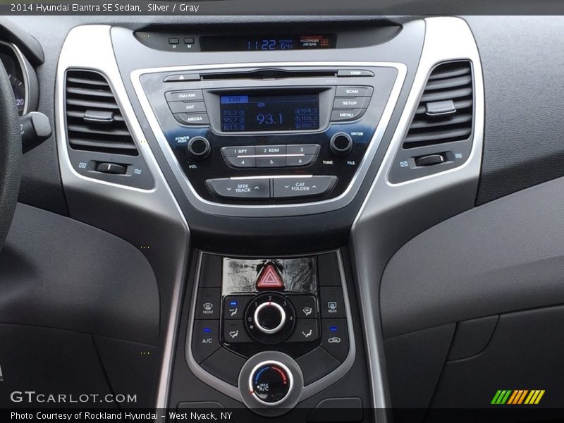 Silver / Gray 2014 Hyundai Elantra SE Sedan