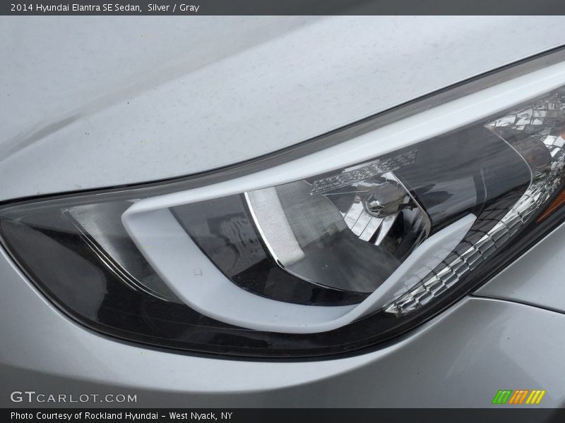 Silver / Gray 2014 Hyundai Elantra SE Sedan