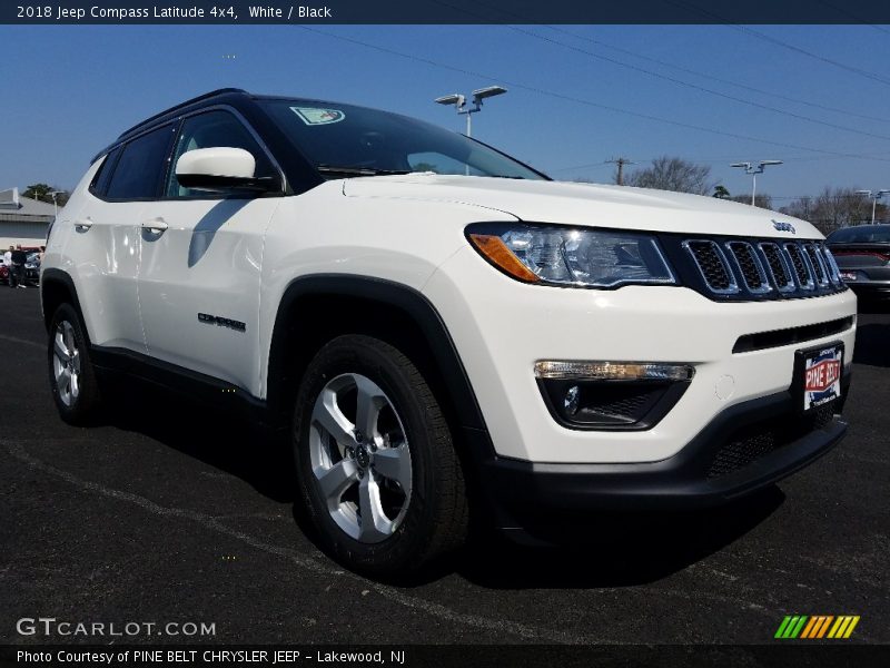 White / Black 2018 Jeep Compass Latitude 4x4