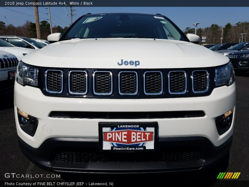 White / Black 2018 Jeep Compass Latitude 4x4