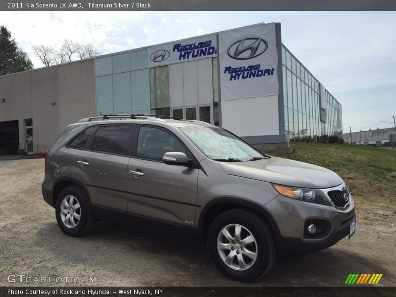 Titanium Silver / Black 2011 Kia Sorento LX AWD