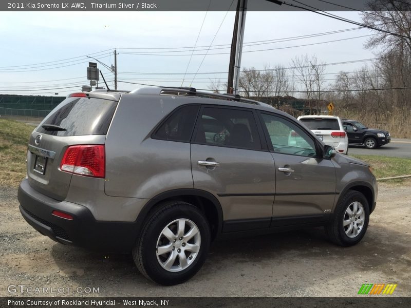 Titanium Silver / Black 2011 Kia Sorento LX AWD