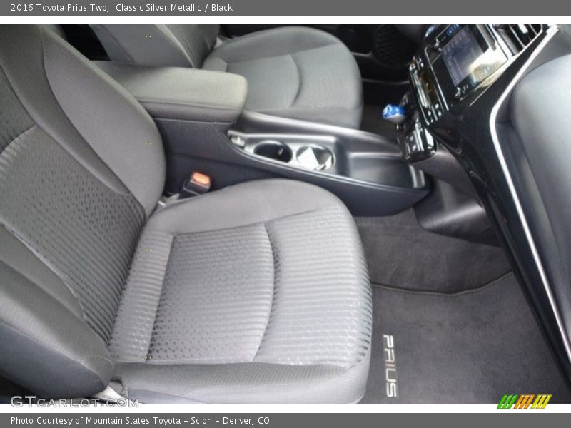 Classic Silver Metallic / Black 2016 Toyota Prius Two