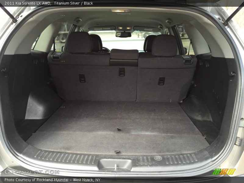 Titanium Silver / Black 2011 Kia Sorento LX AWD