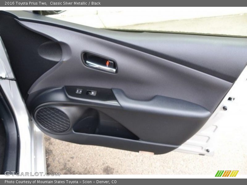 Classic Silver Metallic / Black 2016 Toyota Prius Two