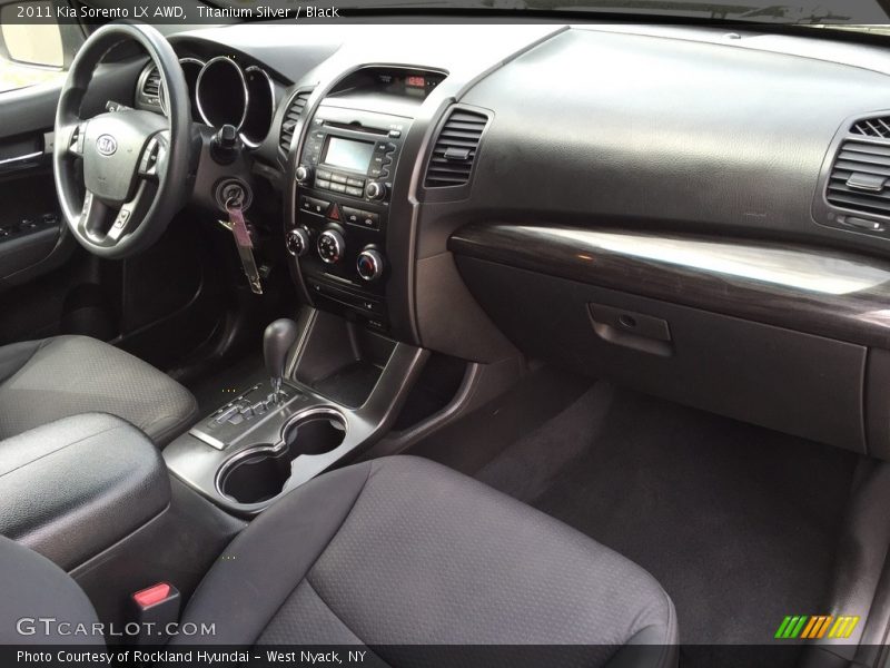 Titanium Silver / Black 2011 Kia Sorento LX AWD