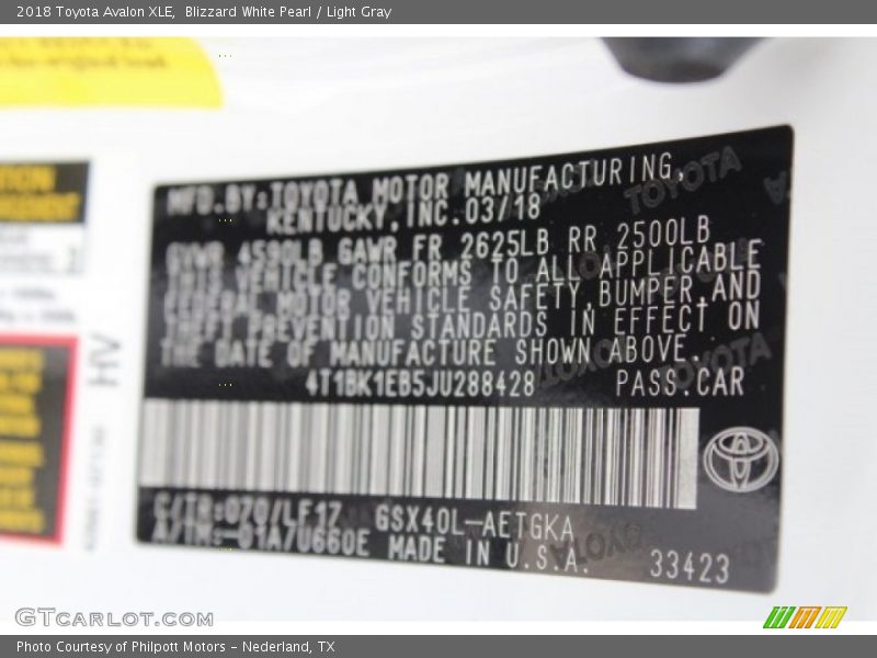 Blizzard White Pearl / Light Gray 2018 Toyota Avalon XLE