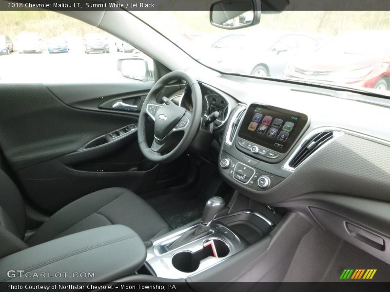 Summit White / Jet Black 2018 Chevrolet Malibu LT