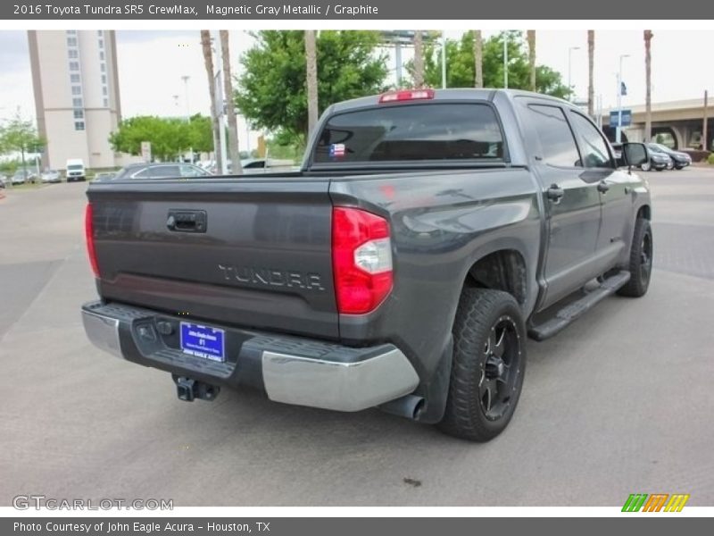 Magnetic Gray Metallic / Graphite 2016 Toyota Tundra SR5 CrewMax