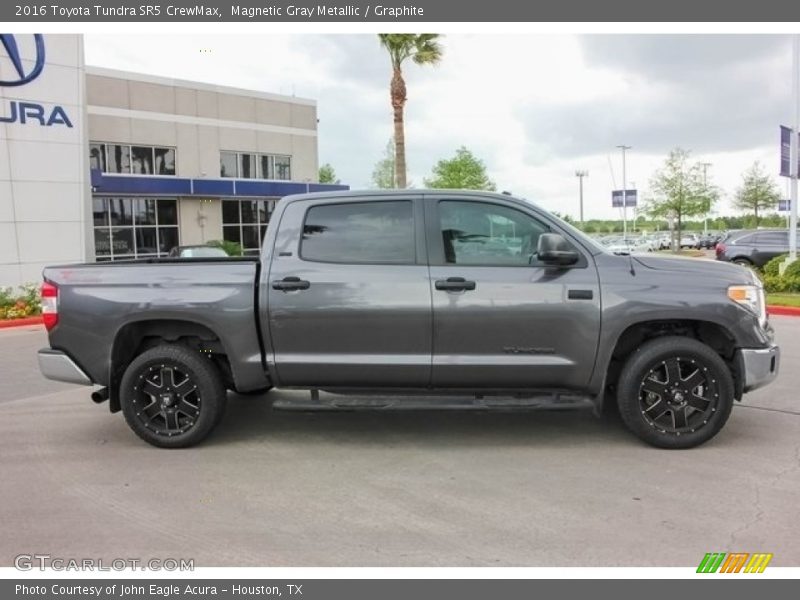 Magnetic Gray Metallic / Graphite 2016 Toyota Tundra SR5 CrewMax