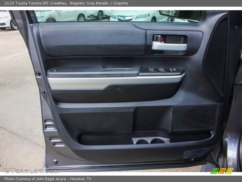 Magnetic Gray Metallic / Graphite 2016 Toyota Tundra SR5 CrewMax