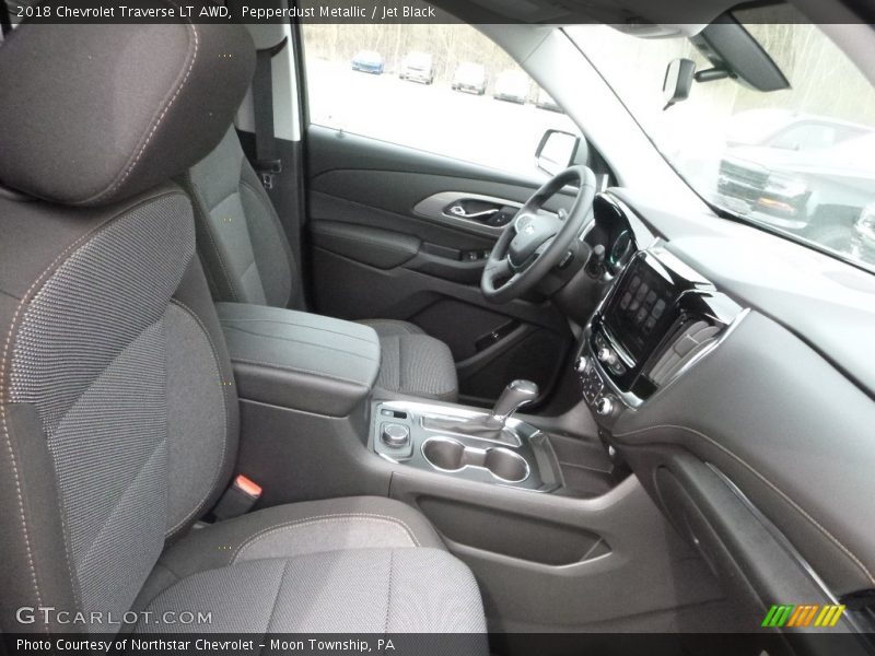 Pepperdust Metallic / Jet Black 2018 Chevrolet Traverse LT AWD